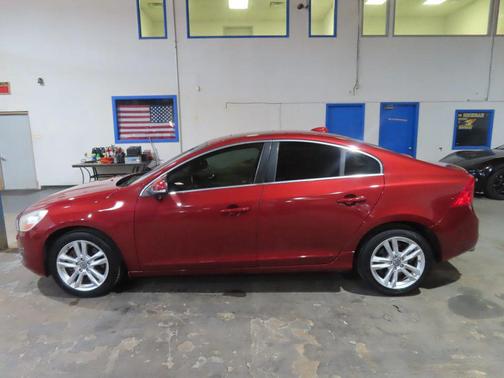 2013 Volvo S60 T5 Premier