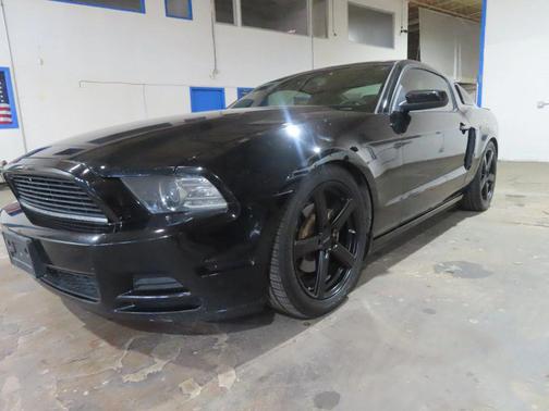 2013 Ford Mustang V6 Premium