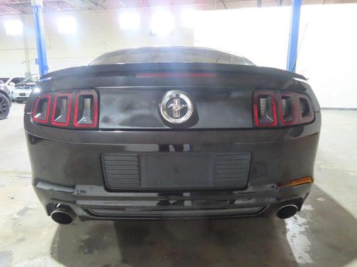 2013 Ford Mustang V6 Premium