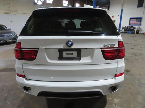 White 2012 BMW X5 xDrive 35i Sport Activity