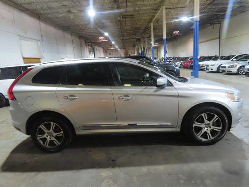 2014 Volvo XC60 T6 R-Design Premier Plus