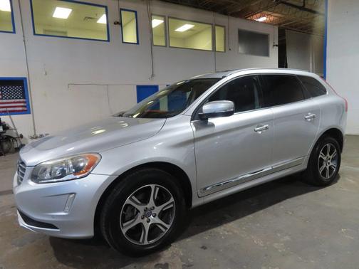 2014 Volvo XC60 T6 R-Design Premier Plus