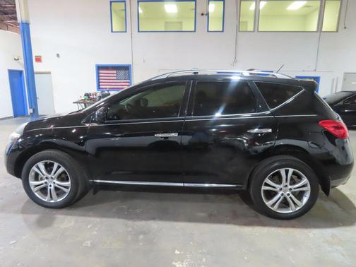 2009 Nissan Murano LE