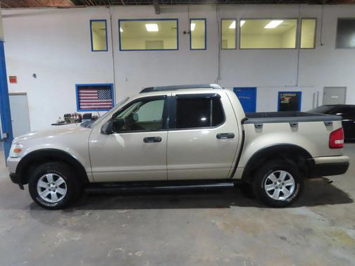 2007 Ford Explorer Sport Trac XLT
