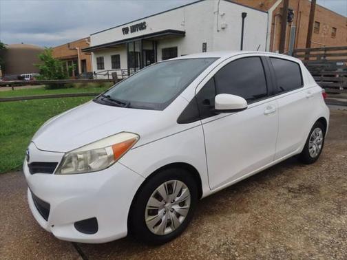 2013 Toyota Yaris L