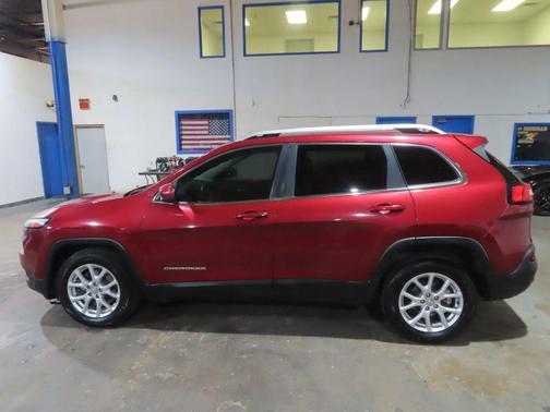 2015 Jeep Cherokee Sport