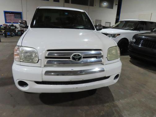 White 2005 Toyota Tundra SR5
