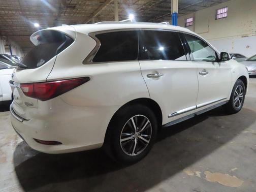 2016 INFINITI QX60 Base