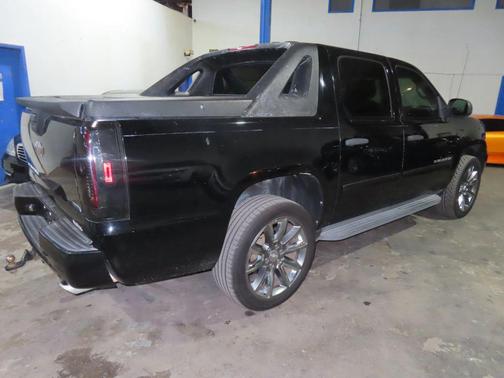 2010 Chevrolet Avalanche 1500 LS