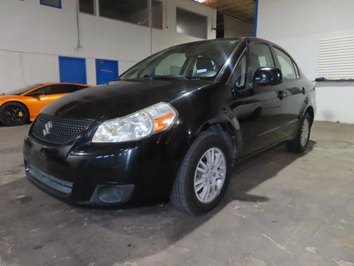 2013 Suzuki SX4 LE