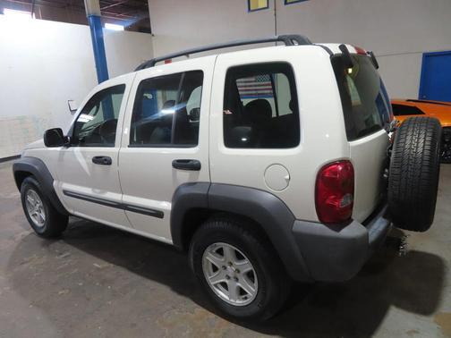 2004 Jeep Liberty Sport