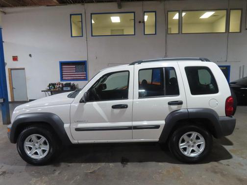 2004 Jeep Liberty Sport