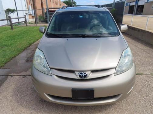2006 Toyota Sienna XLE