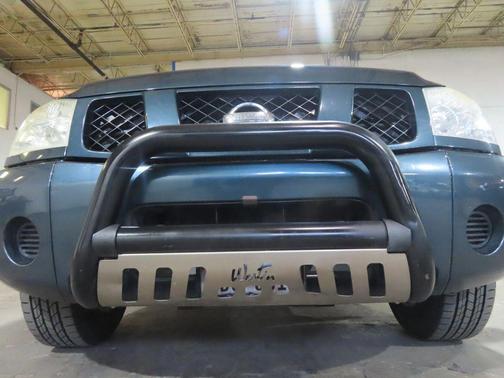 2004 Nissan Titan XE Crew Cab