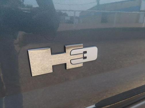 2006 Hummer H3 Base