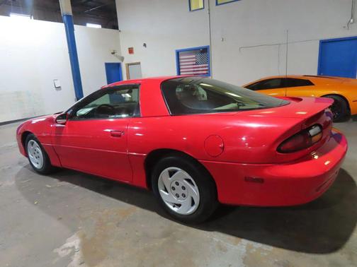 1998 Chevrolet Camaro Base