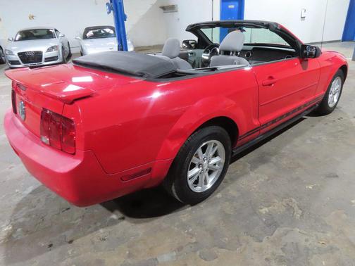 Red 2008 Ford Mustang Deluxe