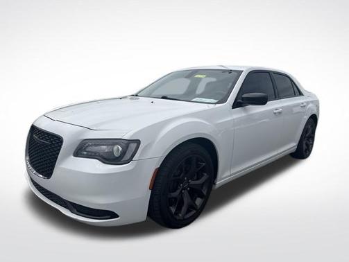Bright White Clearcoat 2020 Chrysler 300 Touring