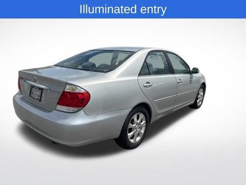 2005 Toyota Camry XLE