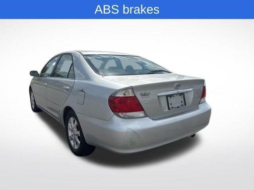 2005 Toyota Camry XLE