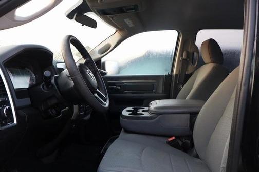 2020 RAM 1500 Classic SLT