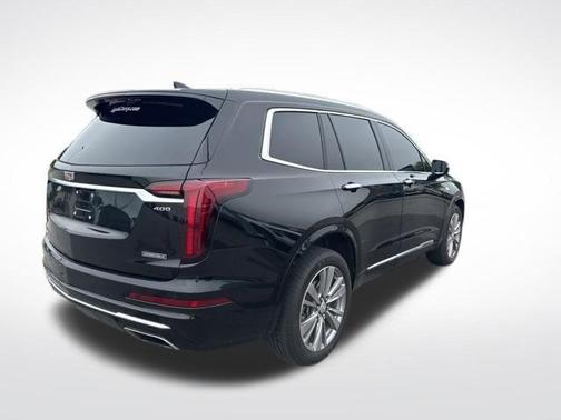 Stellar Black Metallic 2022 Cadillac XT6 Premium Luxury AWD