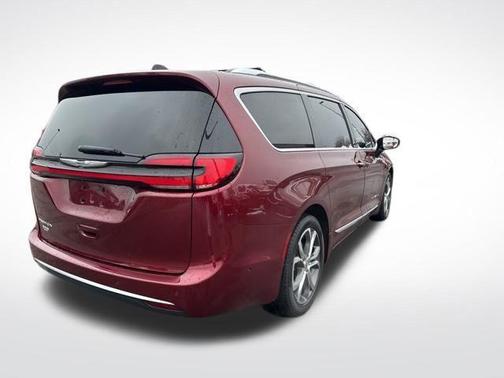 2023 Chrysler Pacifica Pinnacle