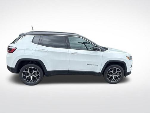 Bright White Clearcoat 2025 Jeep Compass Limited