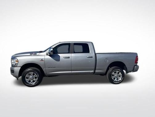 Billet Silver Metallic Clearcoat 2024 RAM 2500 Laramie