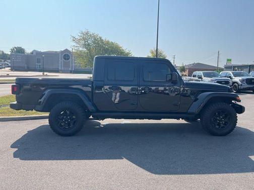 2023 Jeep Gladiator Sport