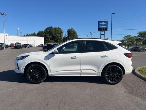2023 Ford Escape ST-Line Elite