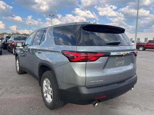 2023 Chevrolet Traverse LS