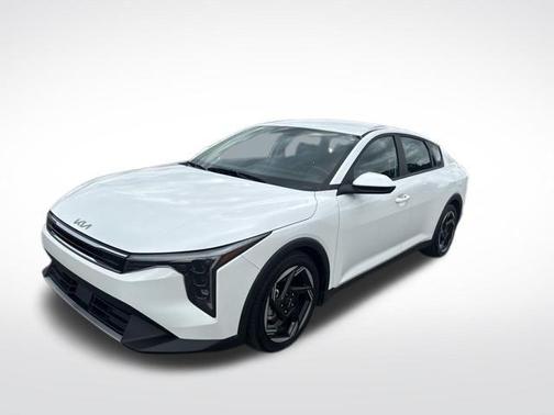 Snow White Pearl 2025 Kia K4 EX