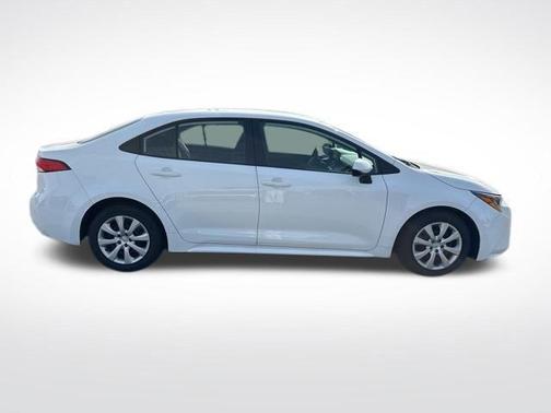 Ice 2024 Toyota Corolla LE