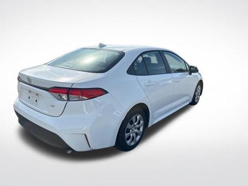 Ice 2024 Toyota Corolla LE