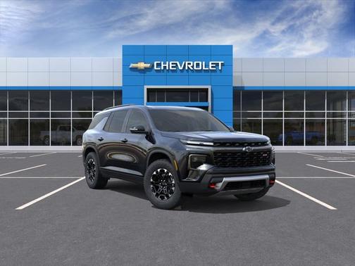 Mosaic Black Metallic 2027 Chevrolet Traverse Z71