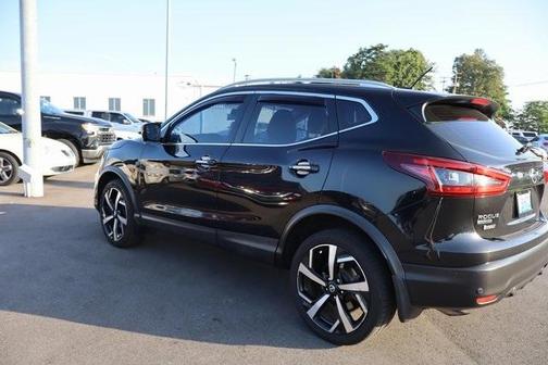 2020 Nissan Rogue Sport SL