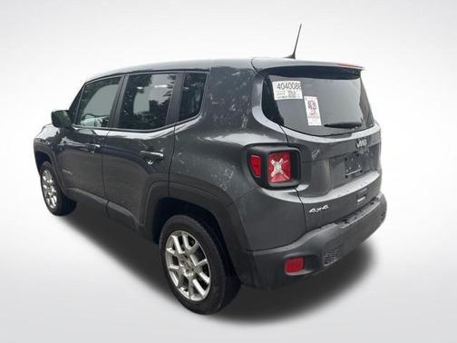 Graphite Gray 2023 Jeep Renegade Latitude