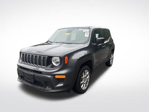 Graphite Gray 2023 Jeep Renegade Latitude