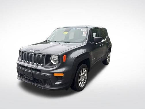 Graphite Gray 2023 Jeep Renegade Latitude