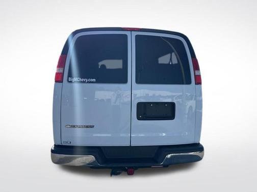 2018 Chevrolet Express 3500 LT