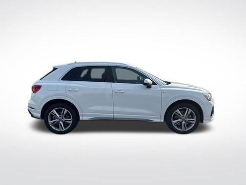 Ibis White 2021 Audi Q3 45 S line Premium