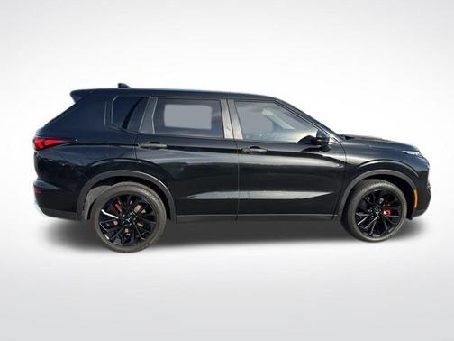 2024 Mitsubishi Outlander SE Black Edition