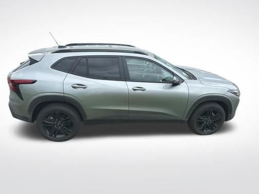 Sterling Gray Metallic 2026 Chevrolet Trax ACTIV