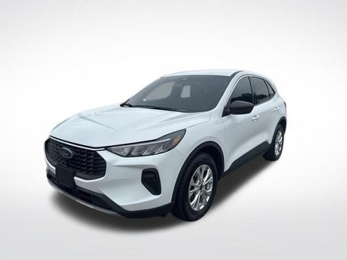 Oxford White 2023 Ford Escape Active
