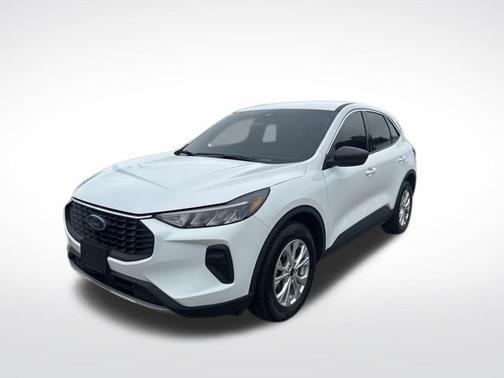 Oxford White 2023 Ford Escape Active