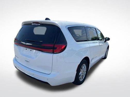 Bright White Clearcoat 2024 Chrysler Pacifica Touring-L