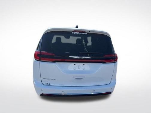 Bright White Clearcoat 2024 Chrysler Pacifica Touring-L