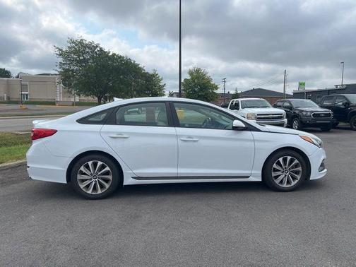 2015 Hyundai SONATA Sport
