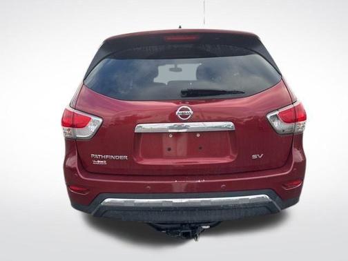 2016 Nissan Pathfinder SV